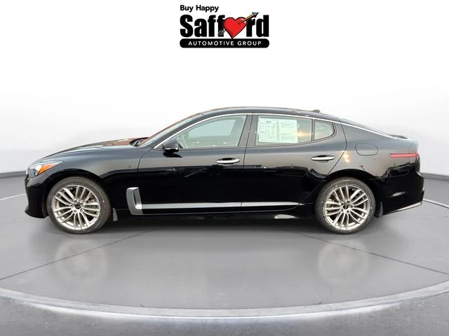 Used 2018 Black Kia  image 4