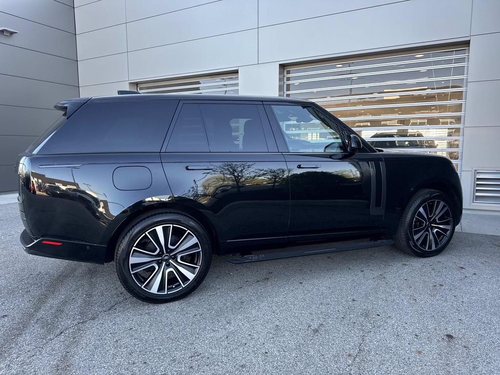 Certified Used 2024 Santorini Black Metallic Land Rover SE image 7