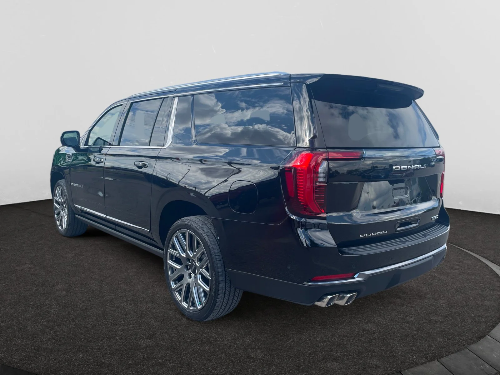 New 2026 Onyx Black GMC Denali Ultimate image 3