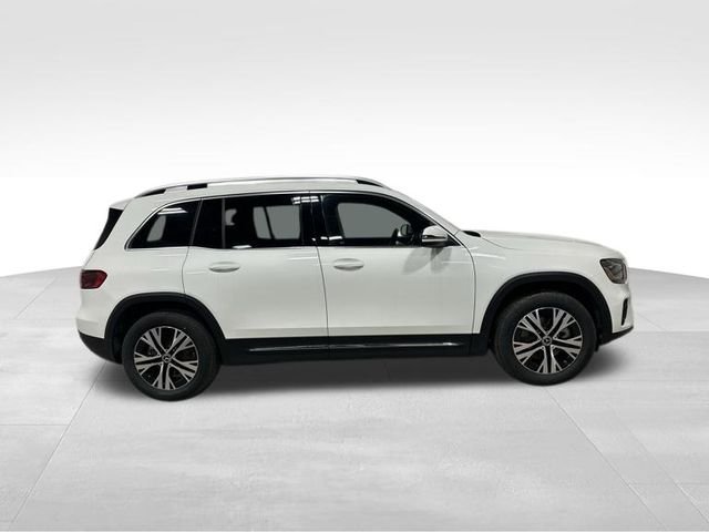 New 2026  Mercedes-Benz GLB 250 image 3