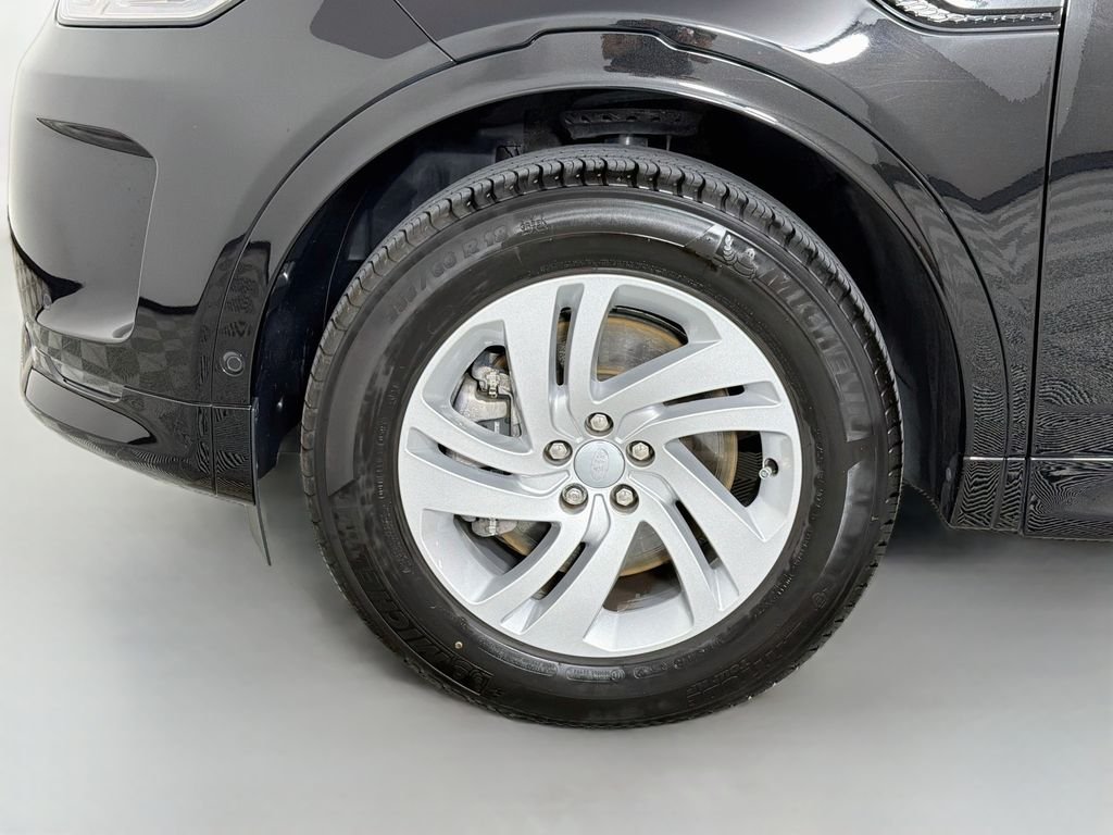 Used 2025 Black Land Rover S image 33
