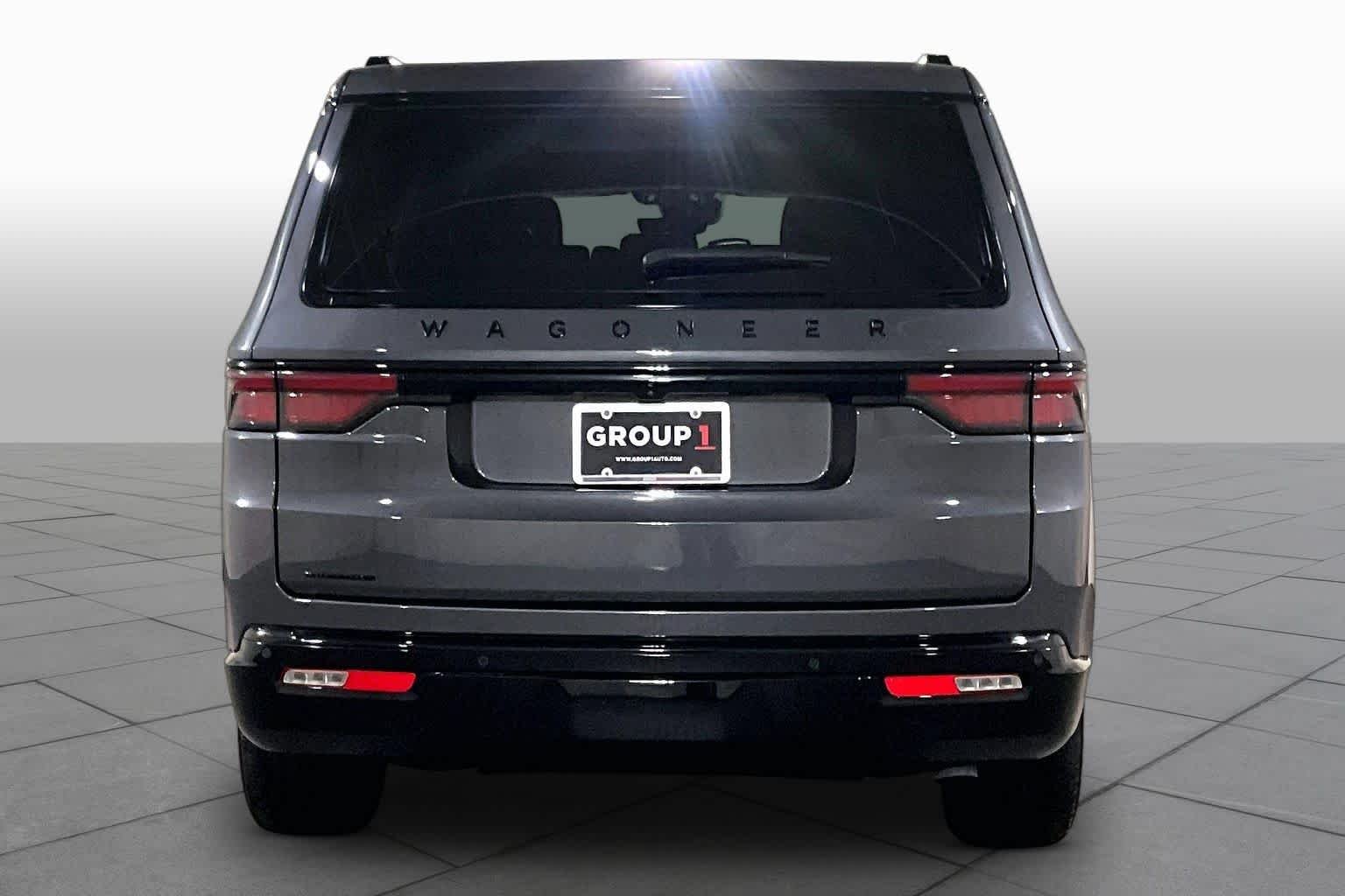 Used 2023 Baltic Gray Metallic Clearcoat Jeep Series II Carbide image 4