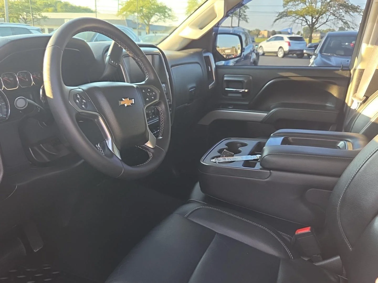 Used 2015 SUMMIT WHITE Chevrolet LT image 15
