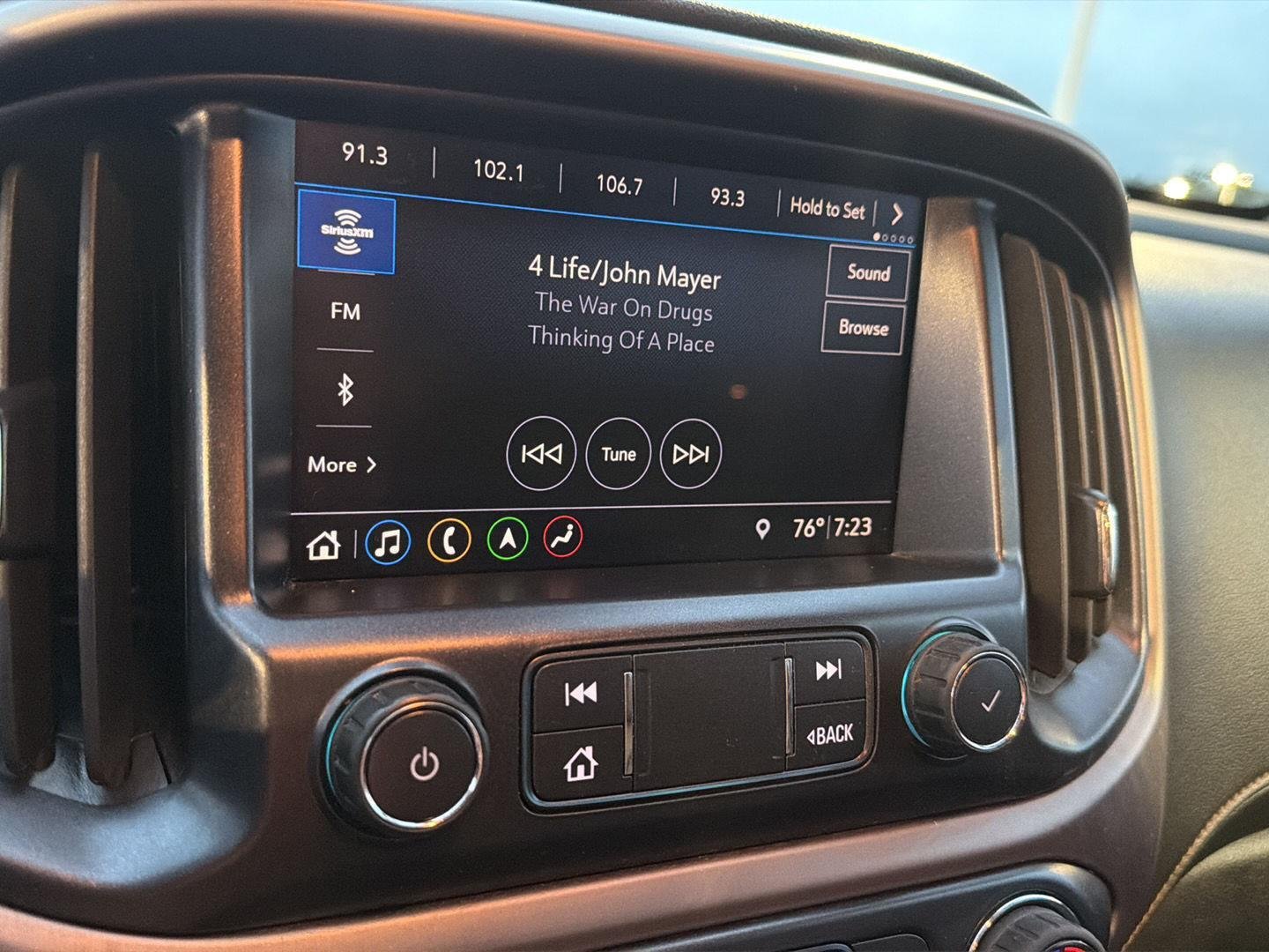 Used 2021 Satin Steel Metallic GMC 4WD AT4 w/Leather image 25