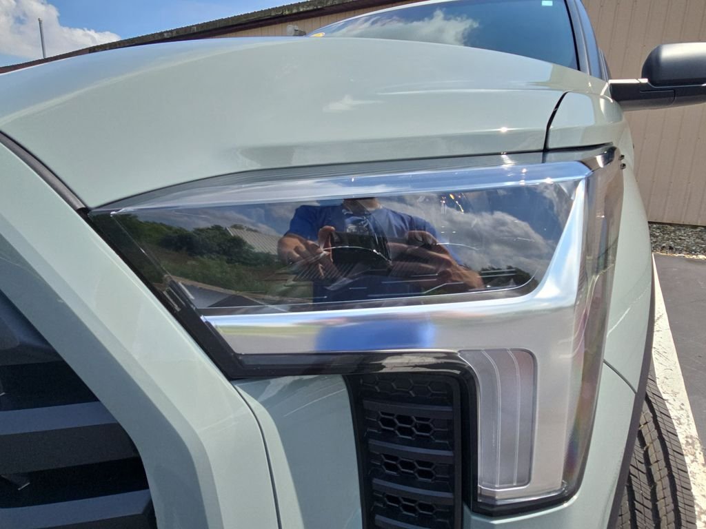 Used 2026  Toyota SR5 image 31