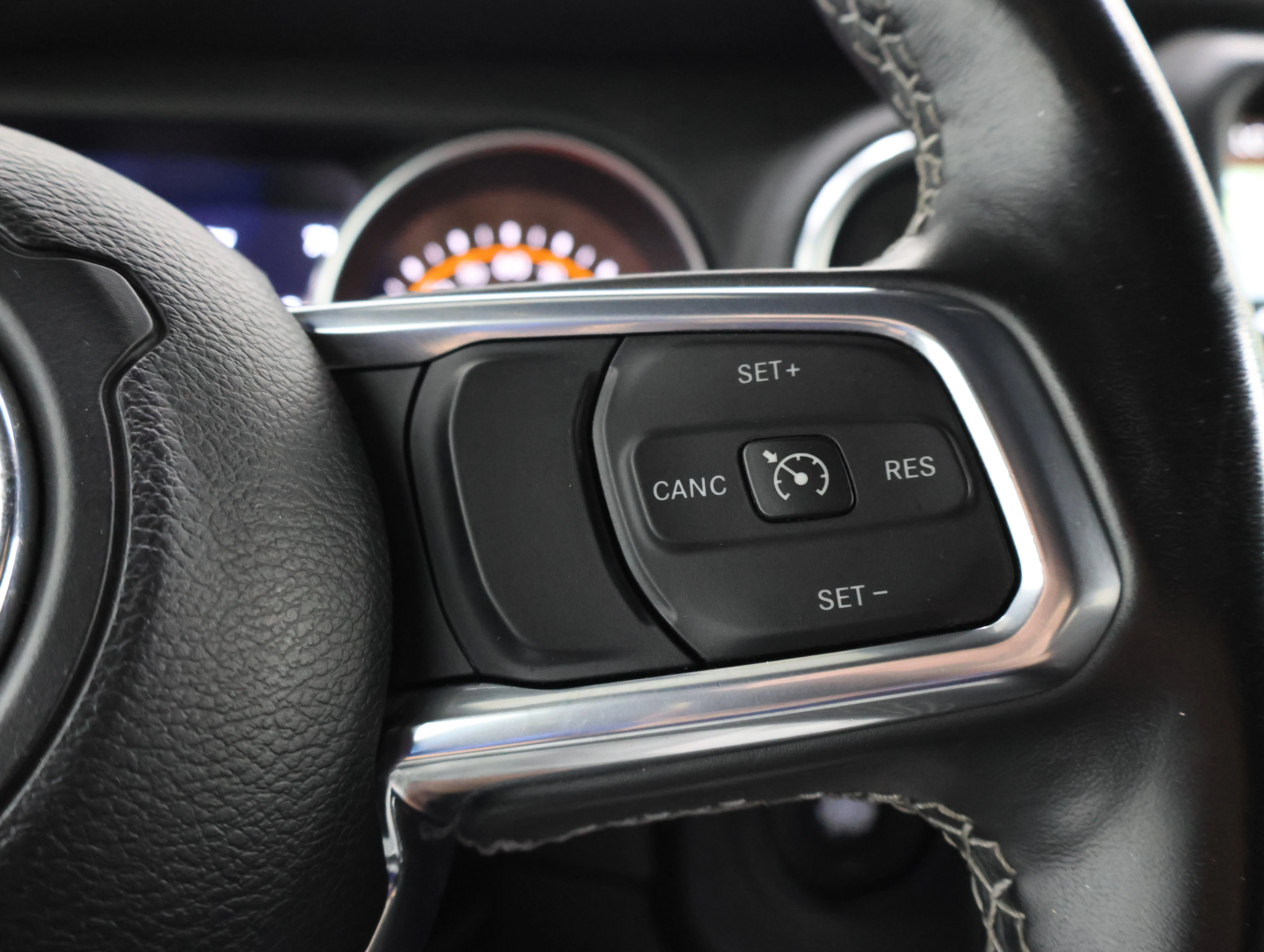 Used 2022 Hydro Blue Pearlcoat Jeep Unlimited Sahara image 13