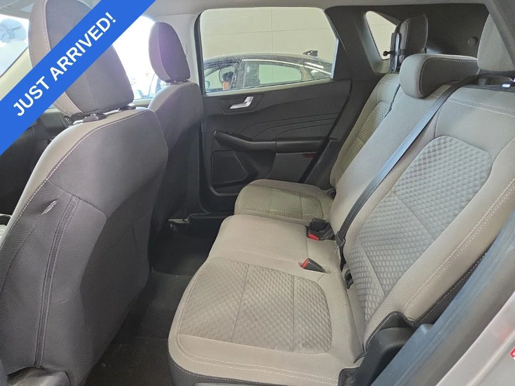Used 2021 Silver Metallic Ford SE image 6