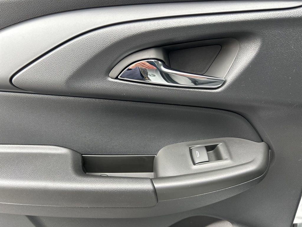 New 2026 Summit White Chevrolet LT image 37