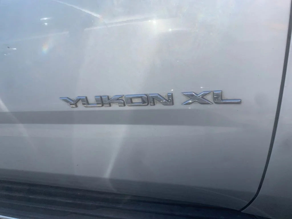 Used 2017 Quicksilver Metallic GMC SLT image 7