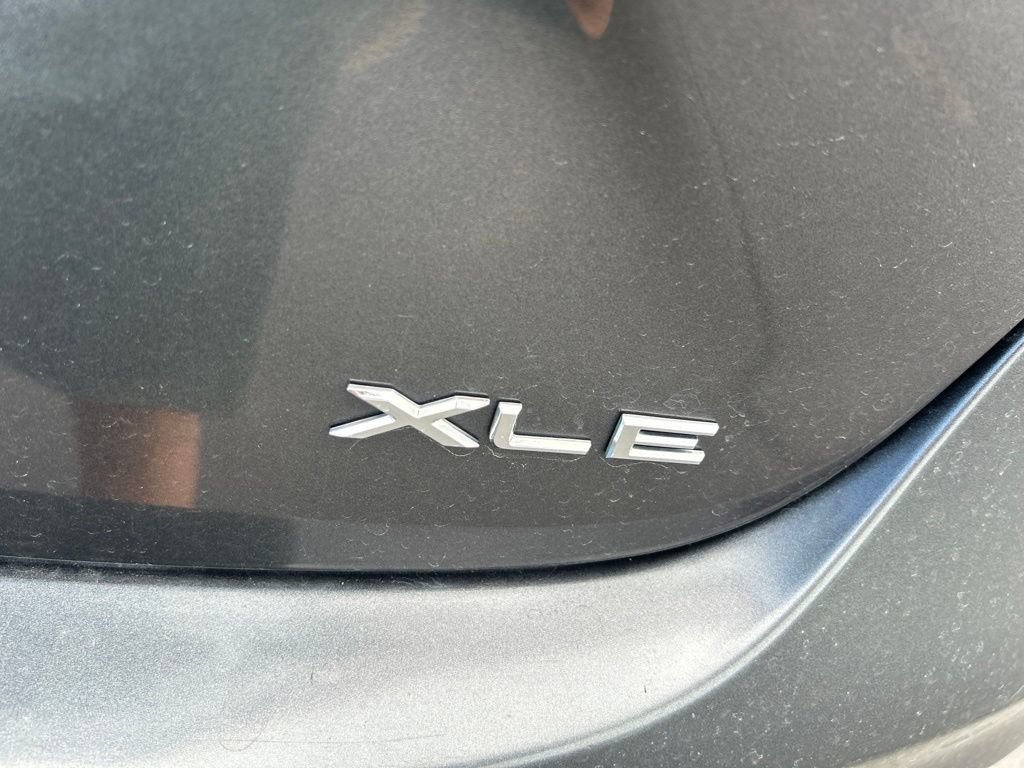 Used 2013 Magnetic Gray Metallic Toyota XLE image 16