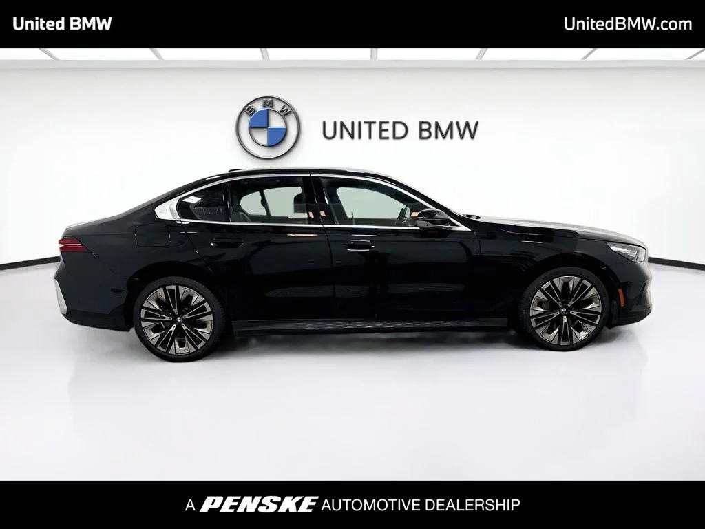 Certified Used 2026 Black Sapphire Metallic BMW 540i xDrive image 4