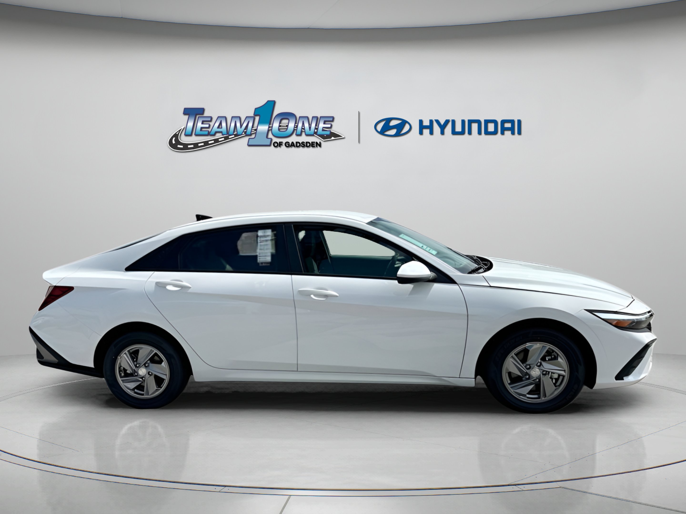 New 2026 Serenity White Hyundai SE image 10