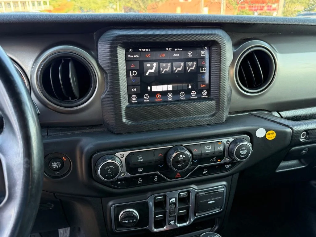 Used 2018 Black Jeep Unlimited Sport S image 19