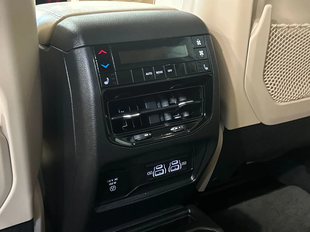 Used 2022 Red Jeep Limited image 30