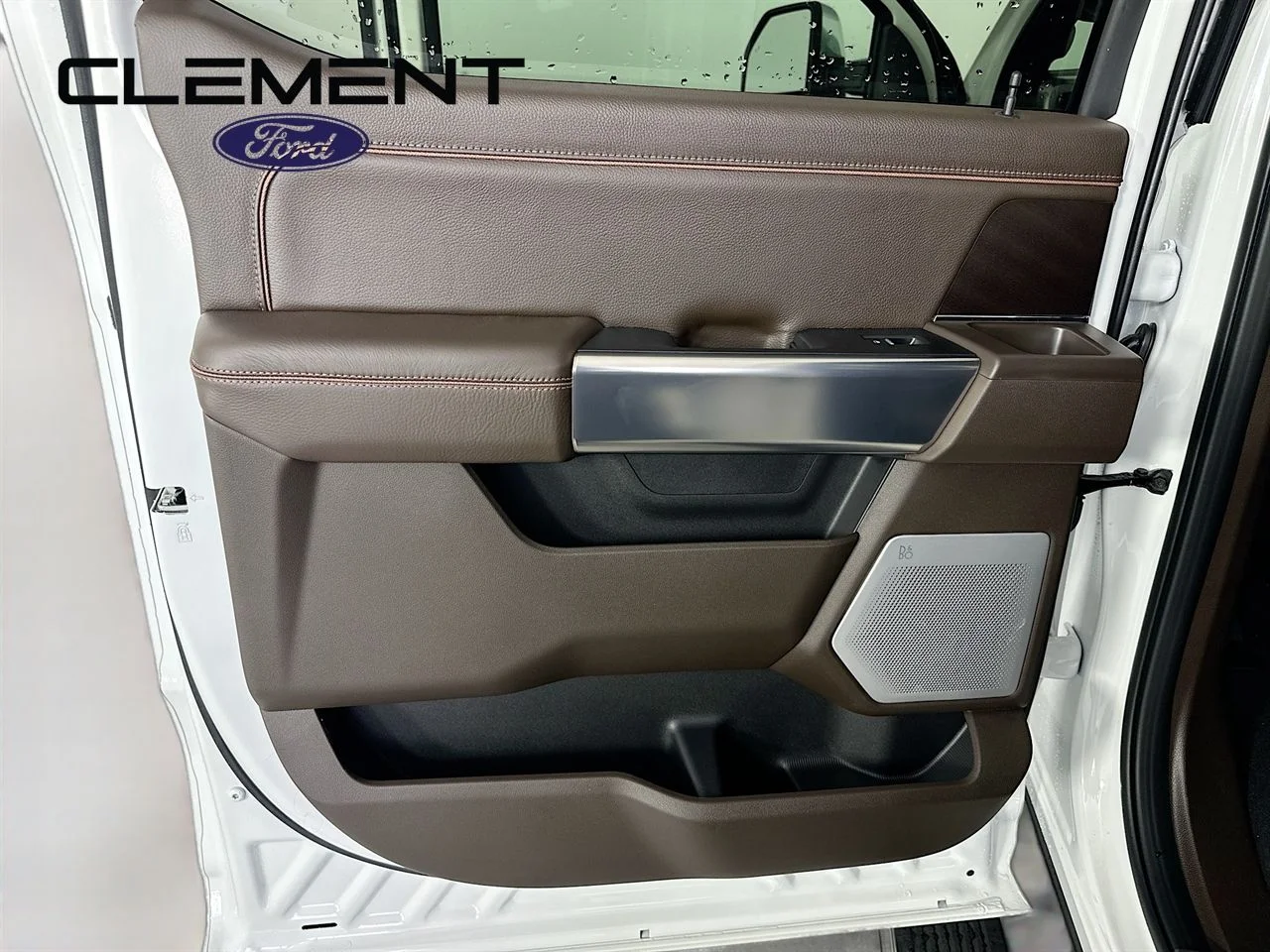 New 2026 Star White Metallic Tri-Coat Ford F-350® King Ranch® image 29