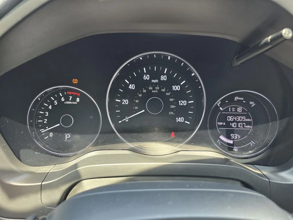 Used 2022 White Honda 2WD Sport image 14
