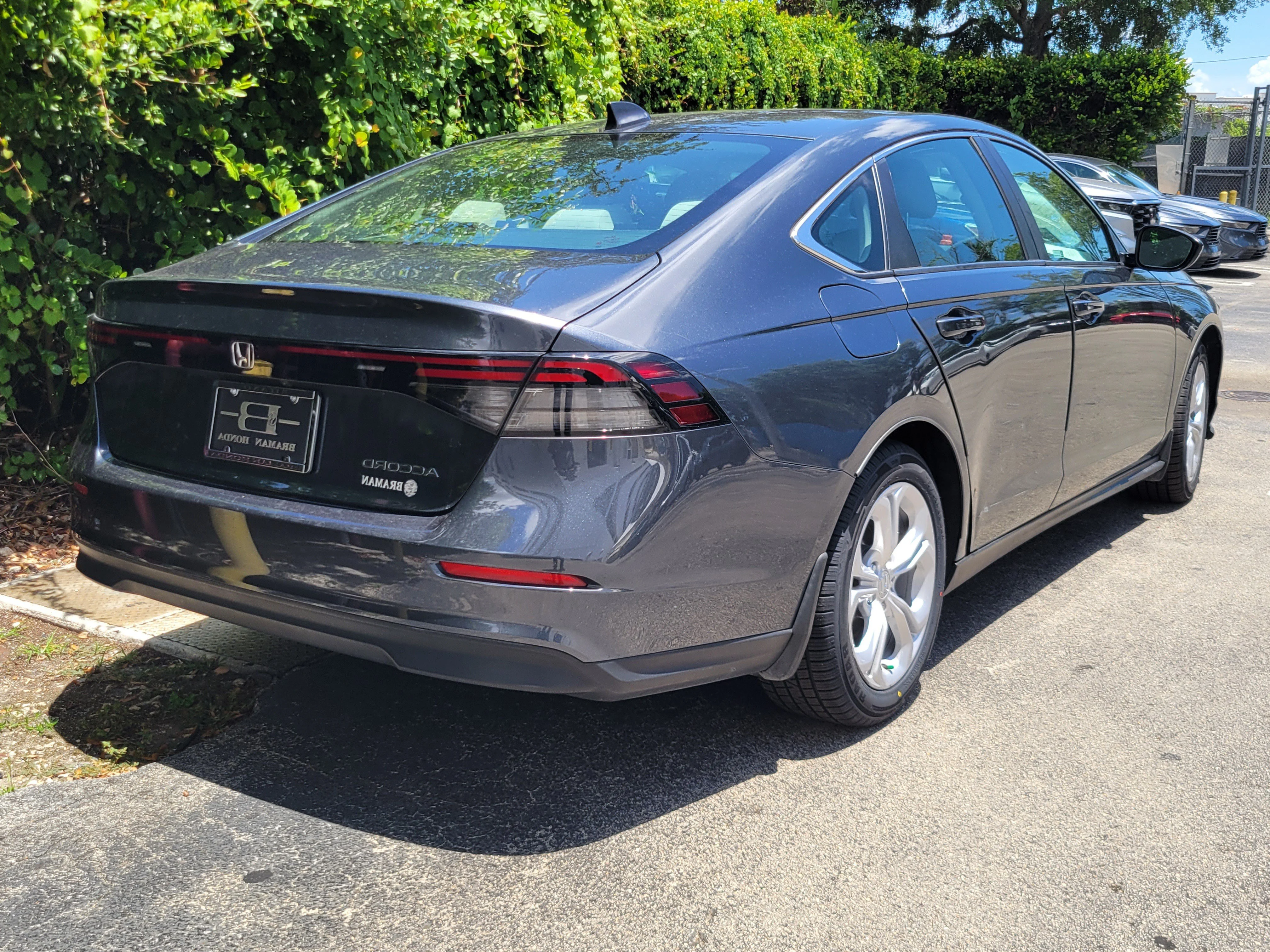 2023 Honda Accord LX - Photo 3