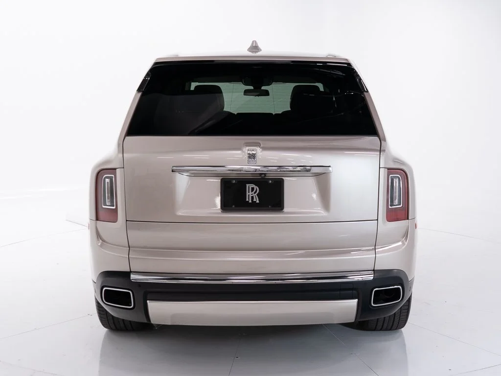 Certified Used 2019 White Sands Rolls-Royce  image 4