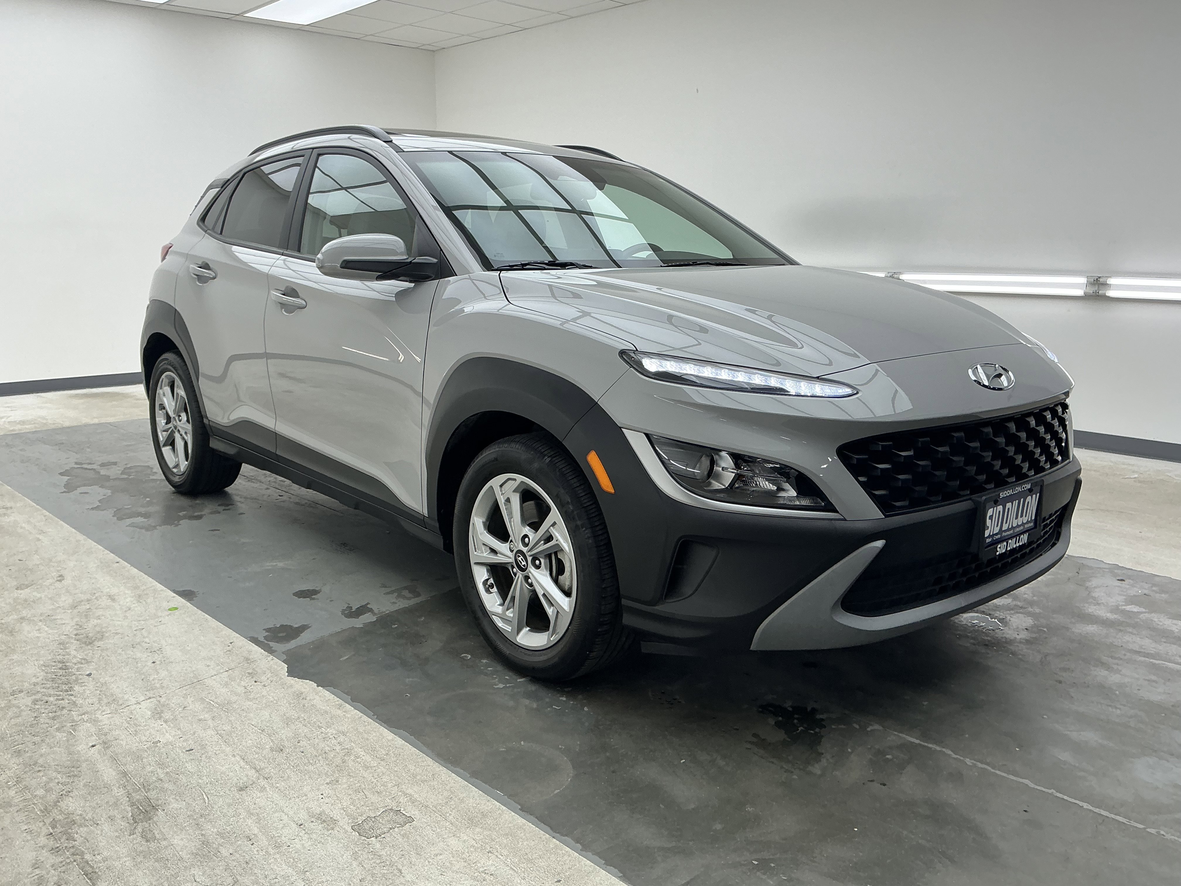 Used 2023 Cyber Silver Hyundai SEL image 3