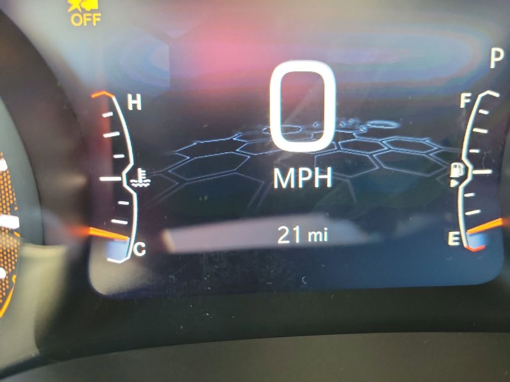 New 2026 Diamond Black Crystal Pearlcoat Jeep Latitude image 25
