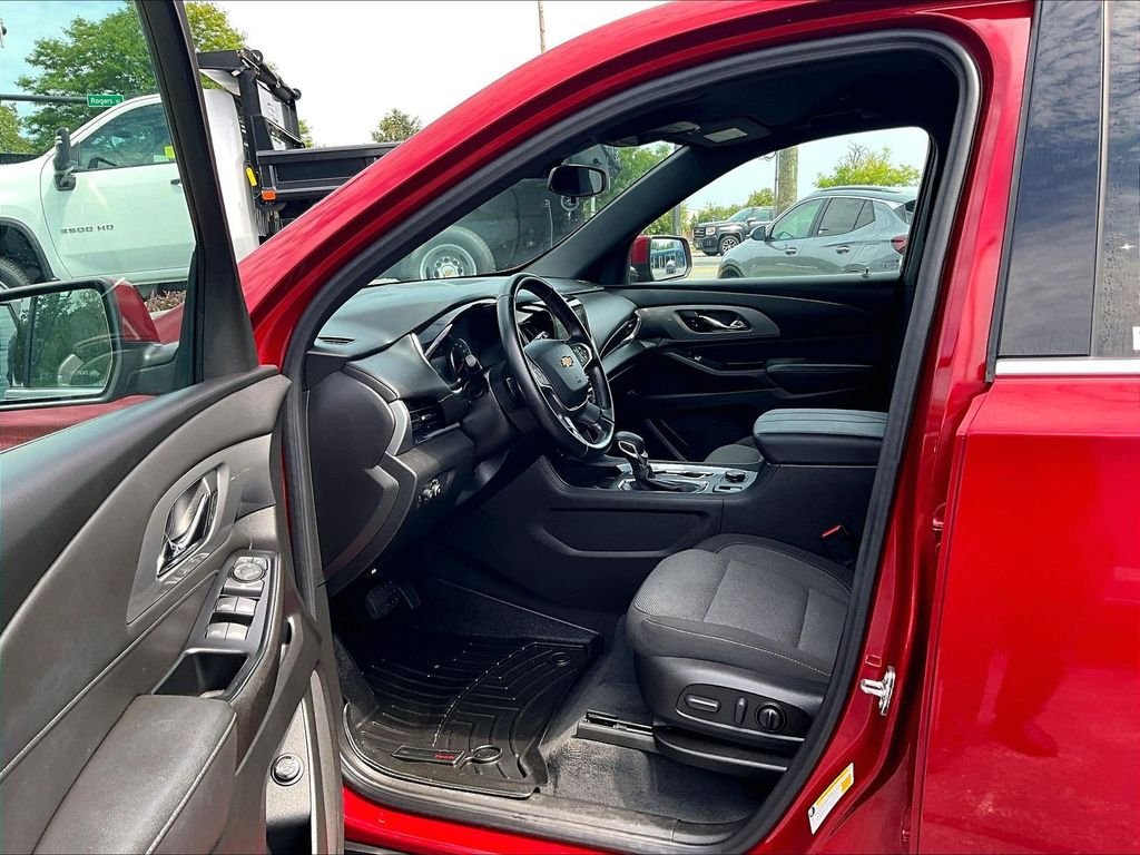 Used 2023 Red Chevrolet LT image 8