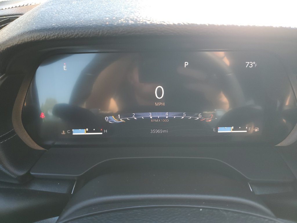 Used 2022 White Jeep Altitude image 21