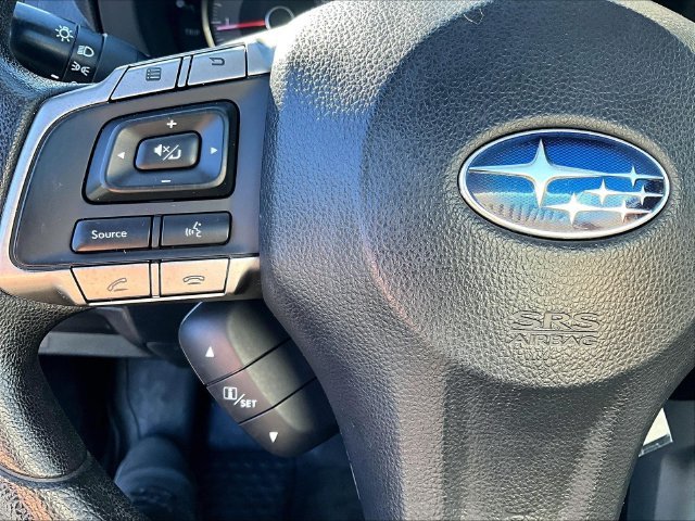 Used 2016 Silver Subaru 2.5i Premium image 24