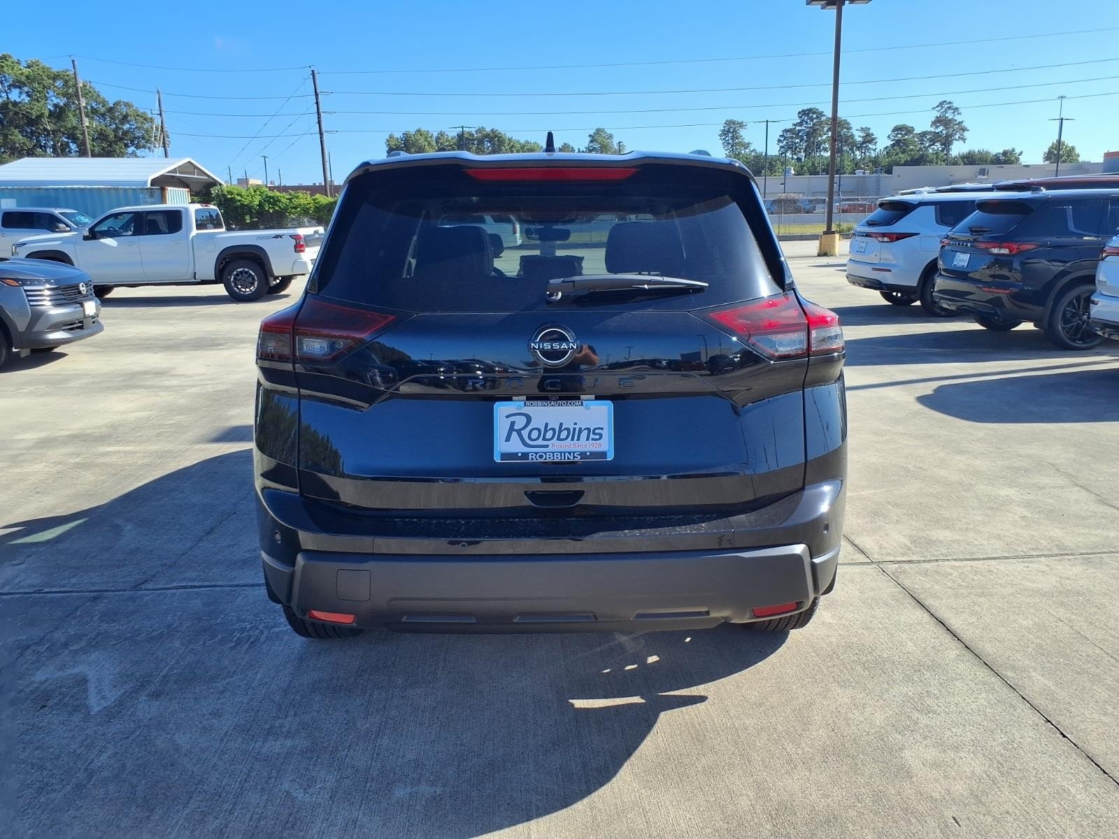 2026 Nissan Rogue photo 10 of 26