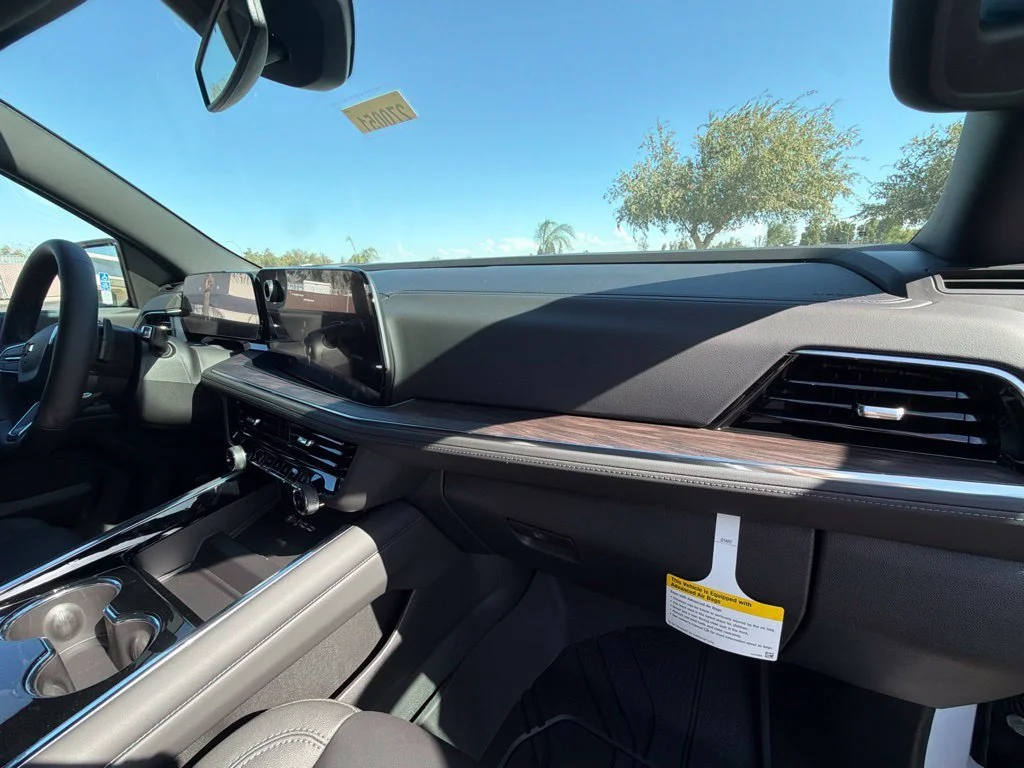 2027 Chevrolet Tahoe Z71 - Photo 27