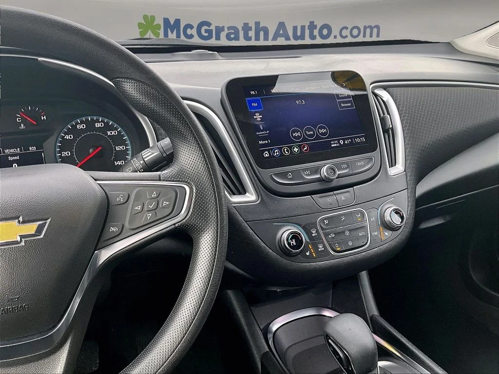 2024 Chevrolet Malibu 1LT - Photo 11