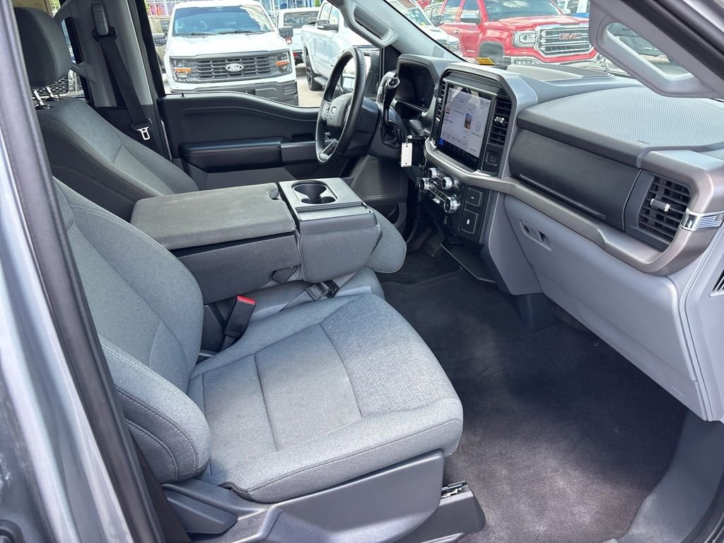 Certified Used 2025 Silver Ford XLT image 41