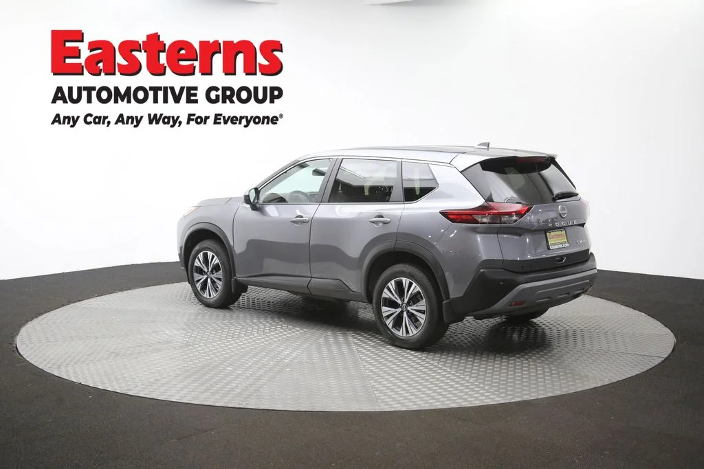 Used 2023 Gray Nissan SV image 62