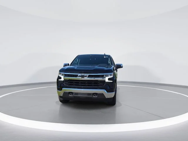 Used 2025 Black Chevrolet LT image 3
