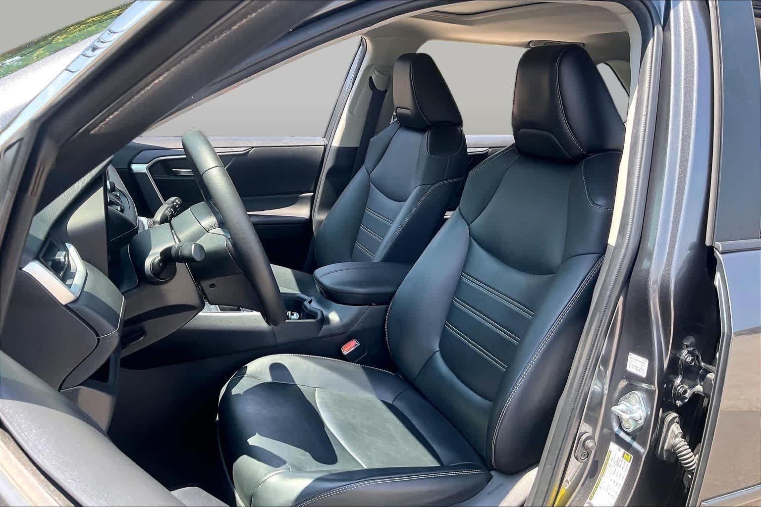 Used 2024 Magnetic Gray Metallic Toyota XLE Premium image 7