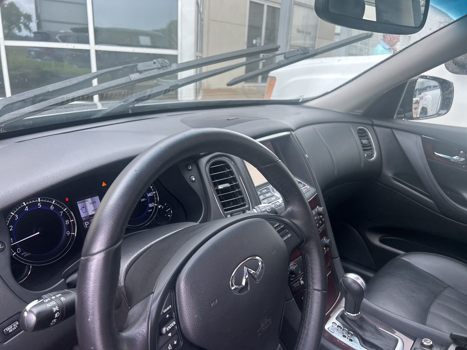 Used 2017 Gray INFINITI Base image 21