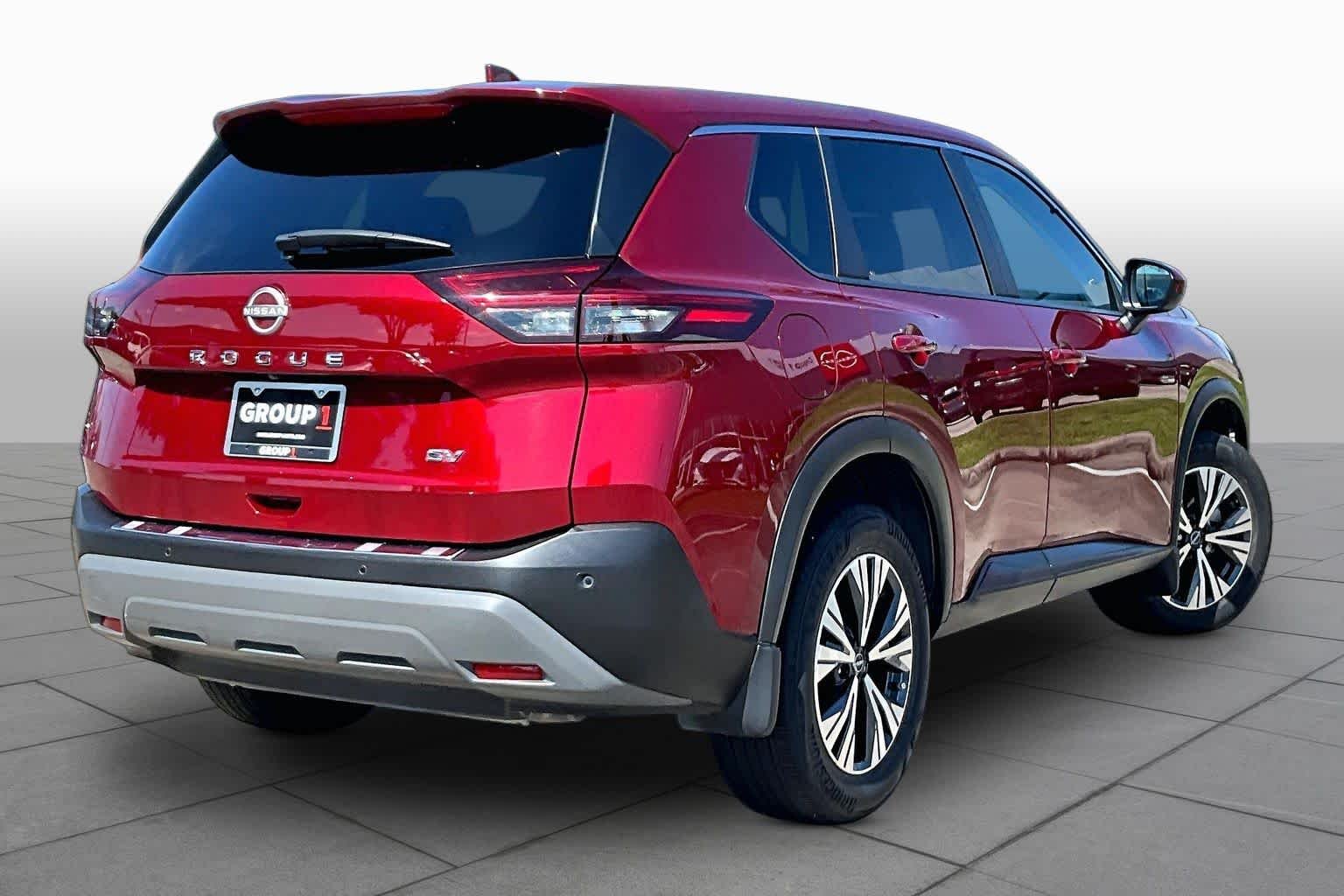 Used 2023 Scarlet Ember Tintcoat Nissan SV image 12