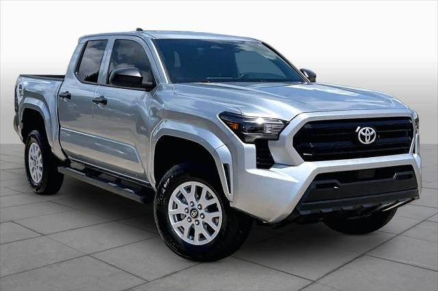 Certified Used 2025 CELESTIAL SILVER Toyota  image 3
