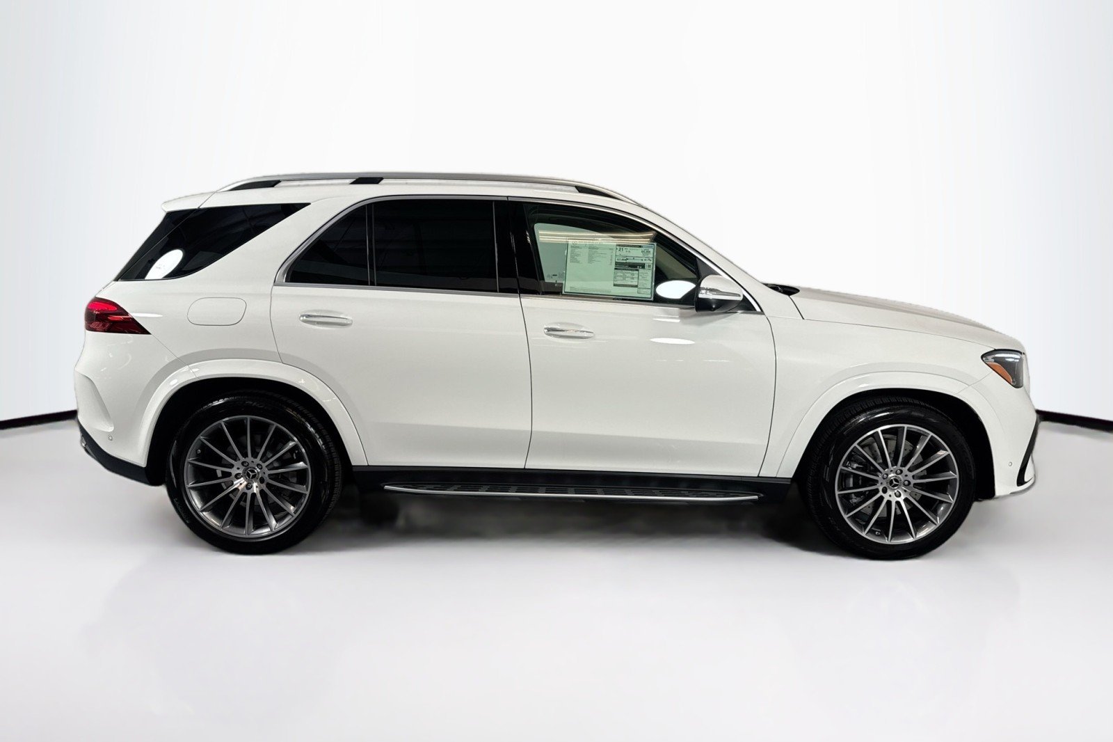 New 2026 Polar White Mercedes-Benz GLE 450 4MATIC® SUV image 4
