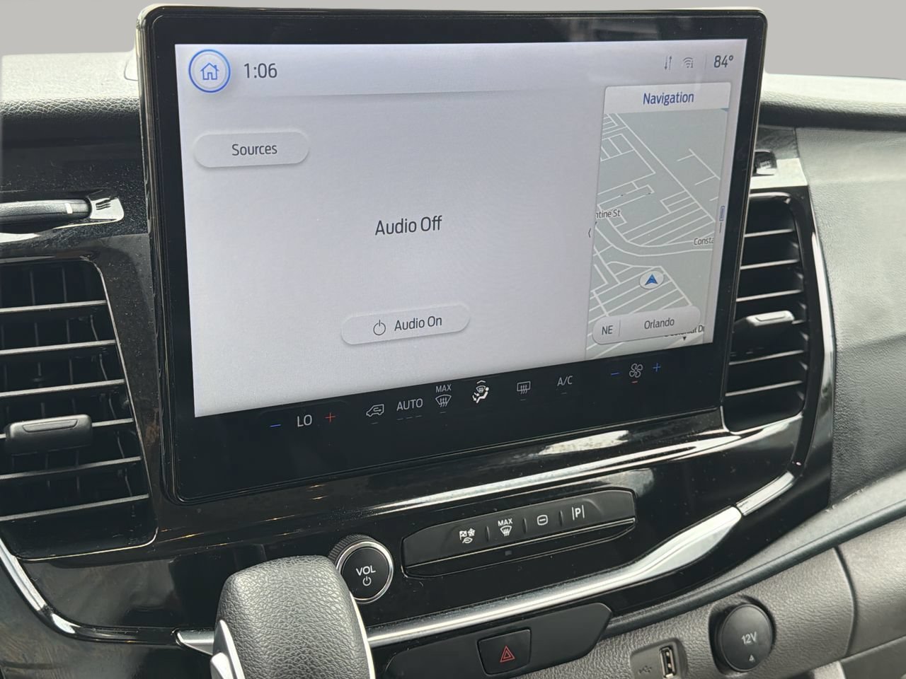 Used 2025 Oxford White Ford XLT image 21
