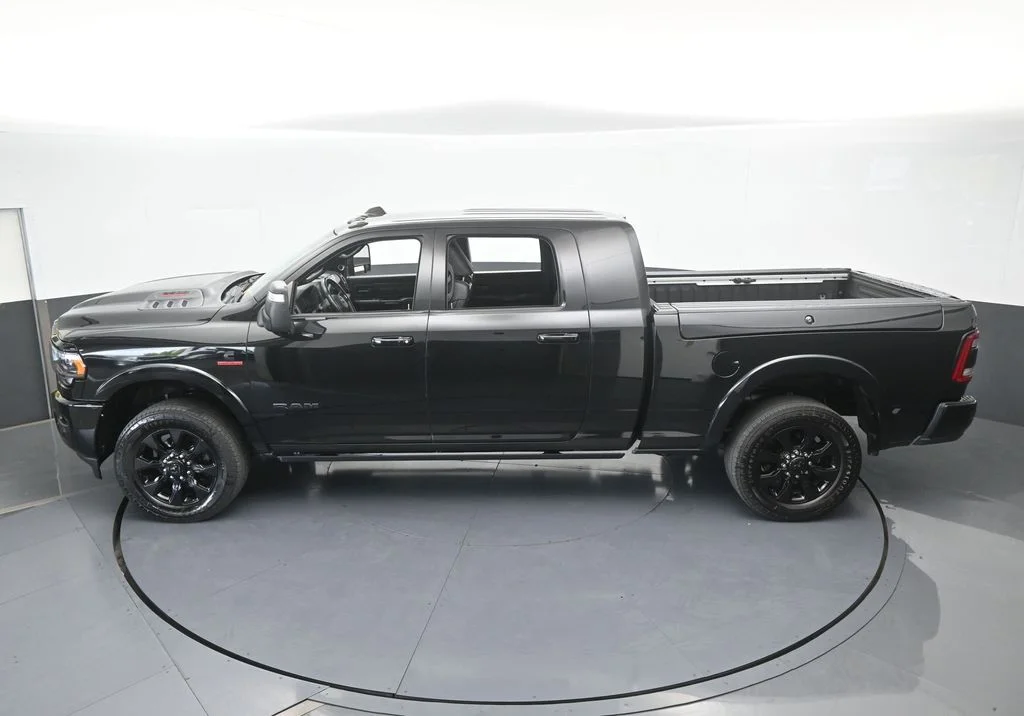 Used 2023 Diamond Black Crystal Pearlcoat Ram Limited image 61