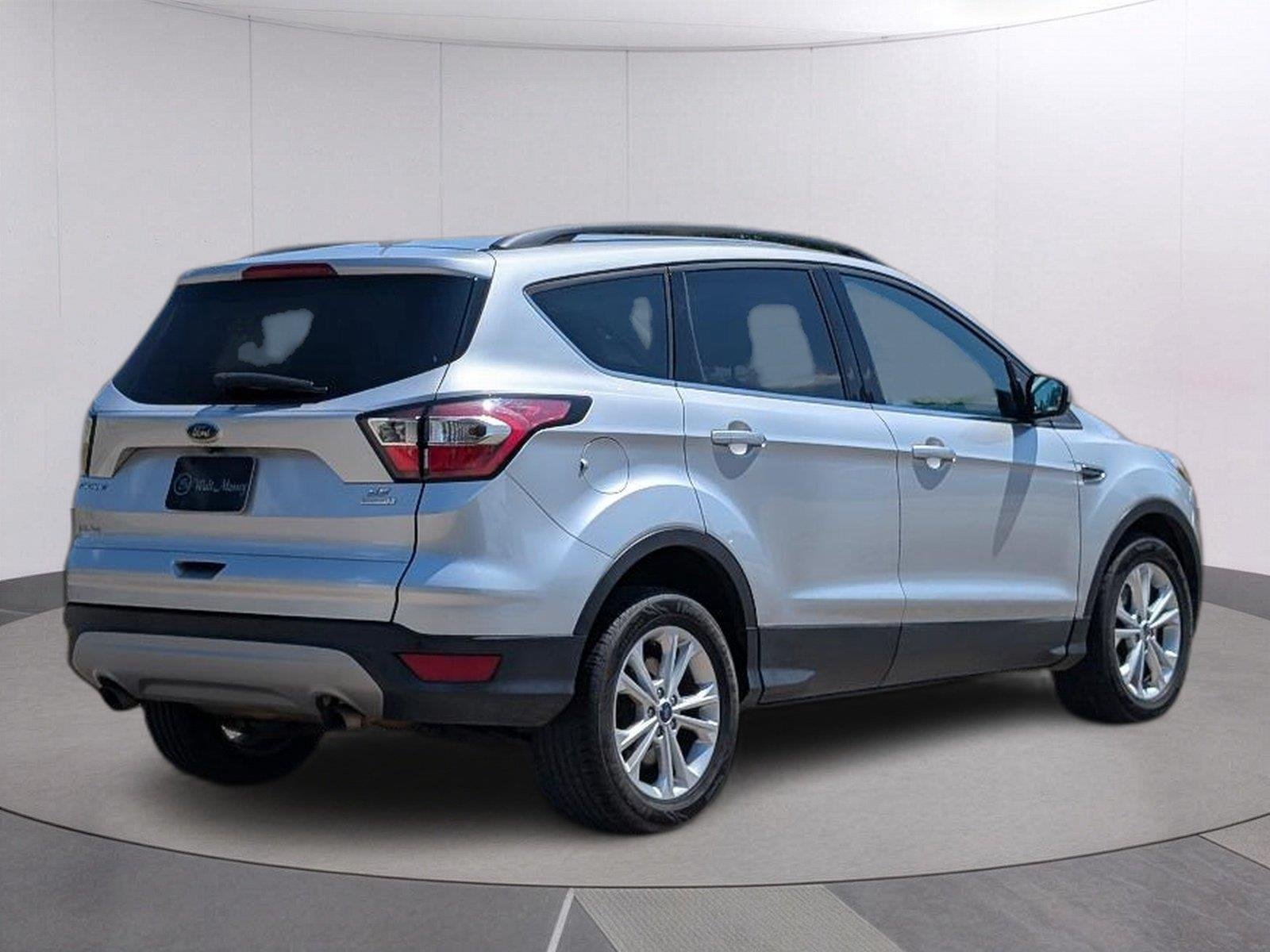 Used 2017 Ingot Silver Ford SE image 6