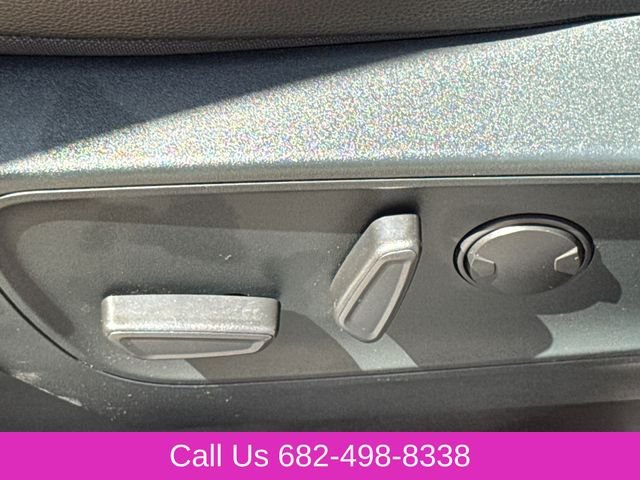 Used 2022 Red Ford SEL image 22