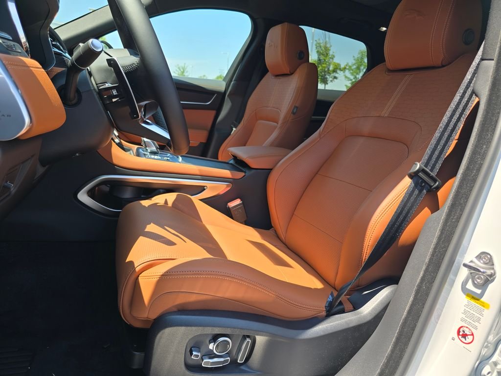 2026 Jaguar F-Pace R-Dynamic S - Photo 29