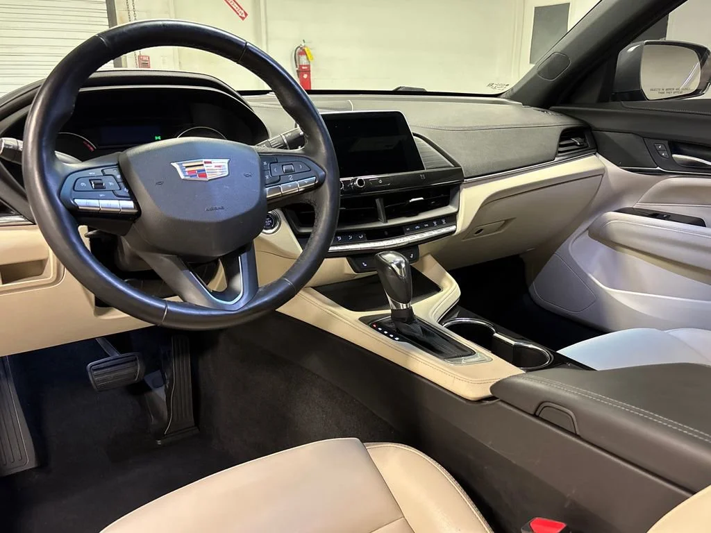 Used 2021 SATIN STEEL METALLIC Cadillac Luxury image 26