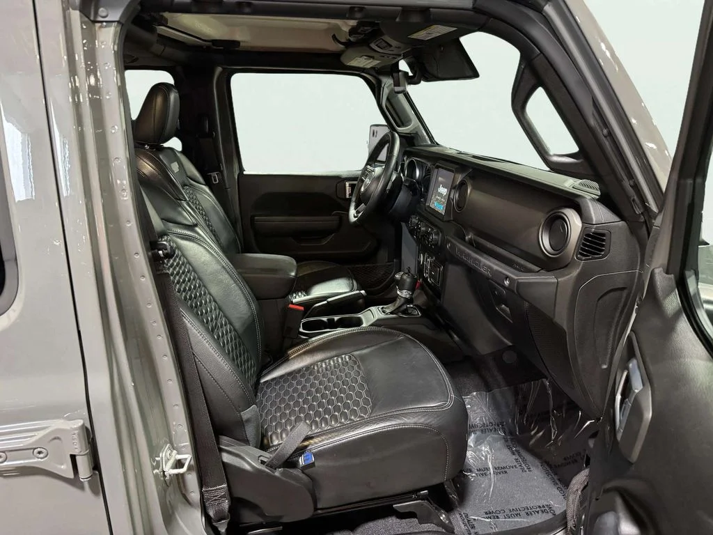 Used 2021 Sting-Gray Clearcoat Jeep Unlimited Sport S image 24