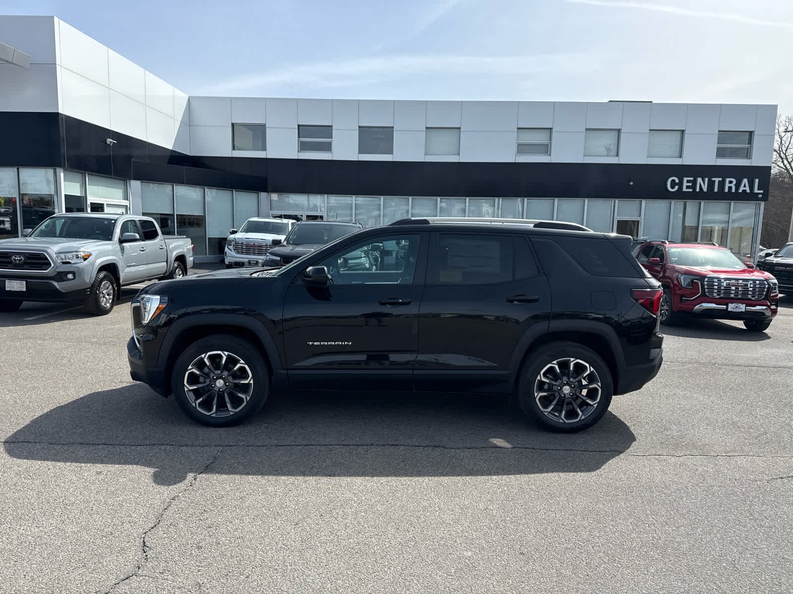 2026 GMC Terrain Elevation - Photo 2
