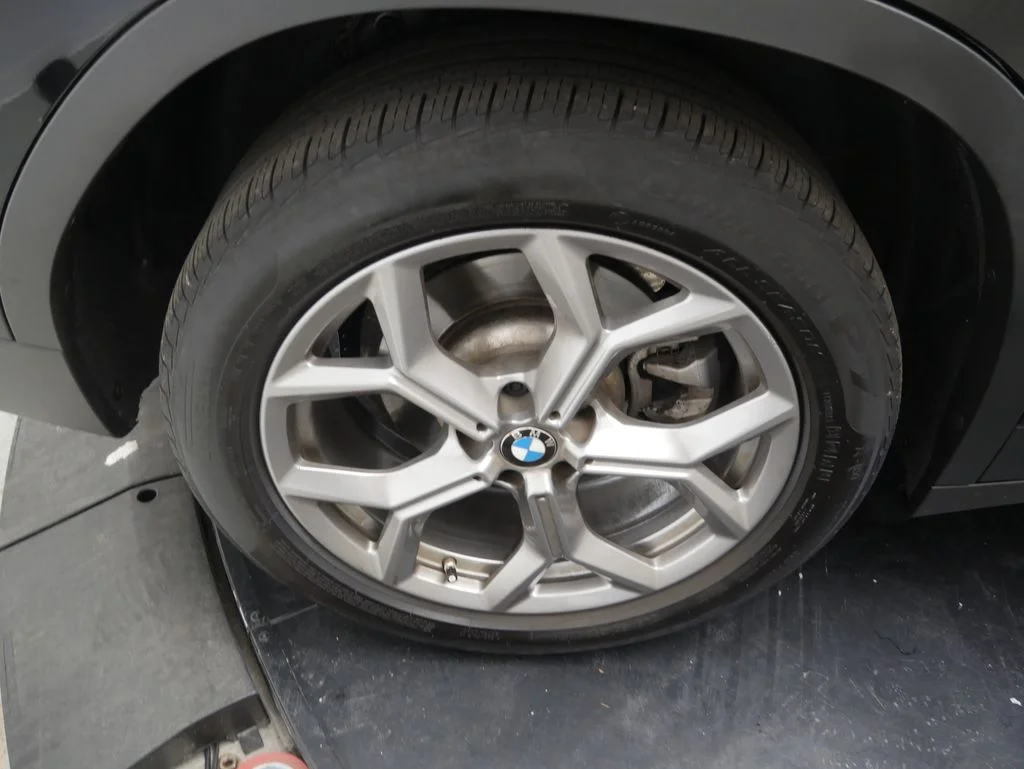 Used 2023 Jet Black BMW xDrive30i image 14