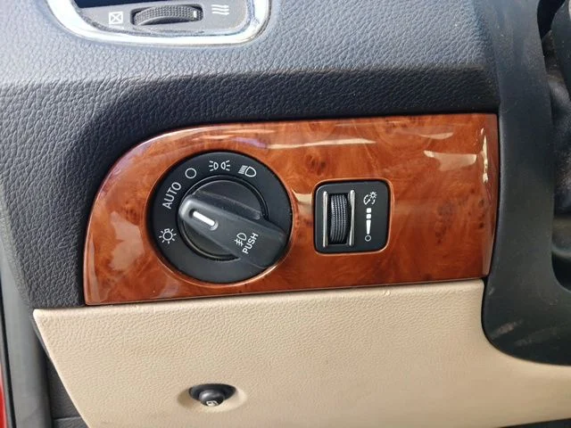 Used 2013 Red Dodge Citadel image 22