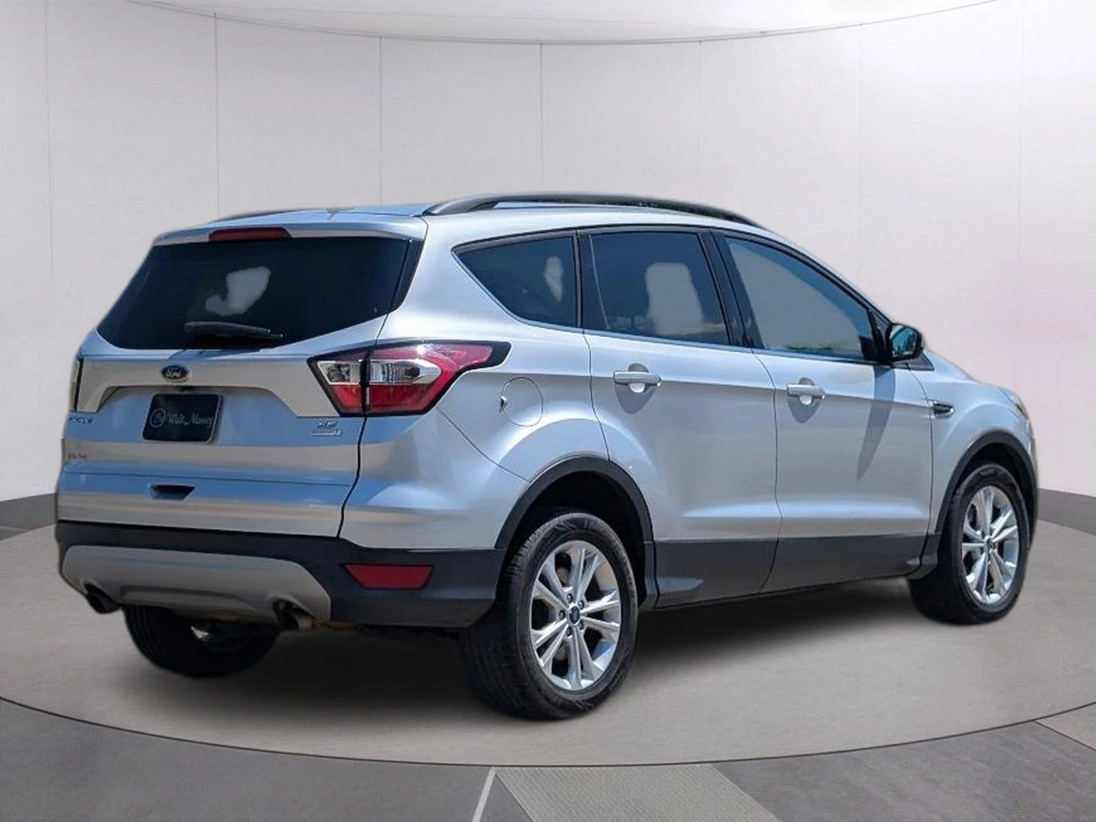 Used 2017 Ingot Silver Ford SE image 6