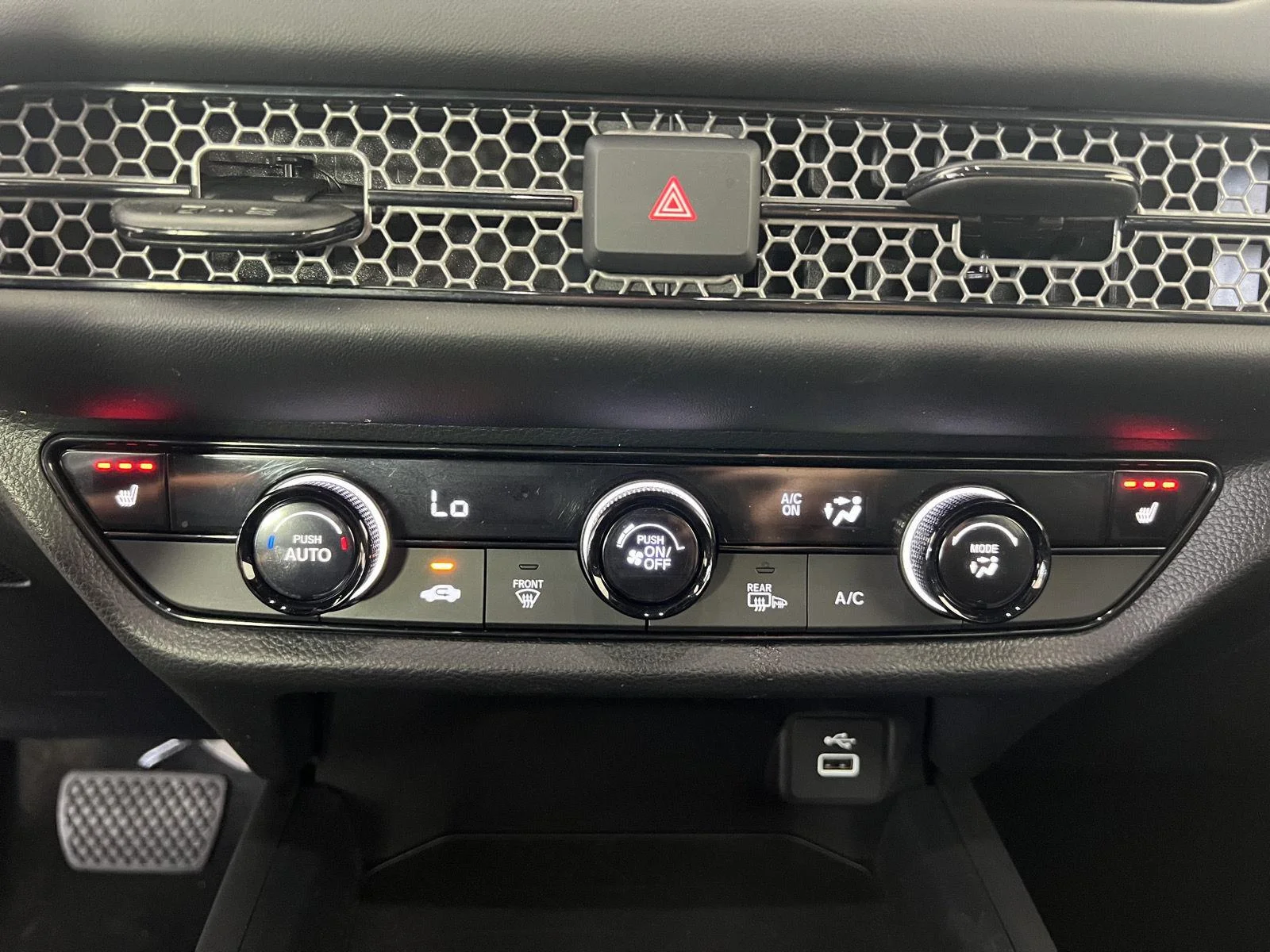 Used 2024  Honda Sport image 15